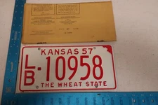 1957 57 KANSAS KS LICENSE PLATE NICE TAG LABETTE COUNTY W/ENVELOPE LB-10958