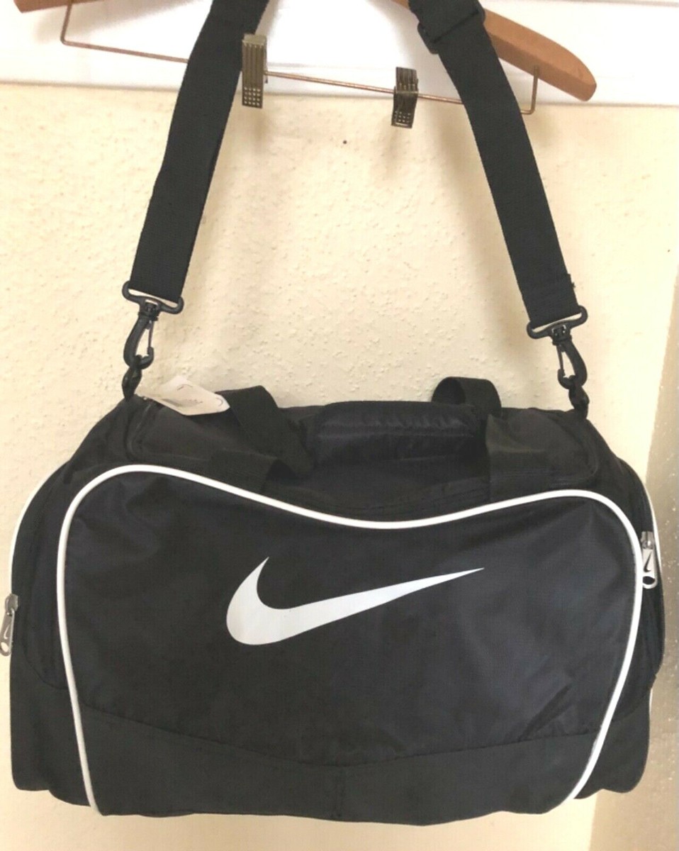 NWT NIKE UNISEX GYM TRAVEL BUFFLE SHOULDER TOTE BLACK BAG WI/LEATHER TRIMS  &LOGO
