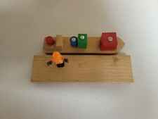 Brio wooden Barge Boat w 3 magnetic cargo Dock  Figure Very Good condition