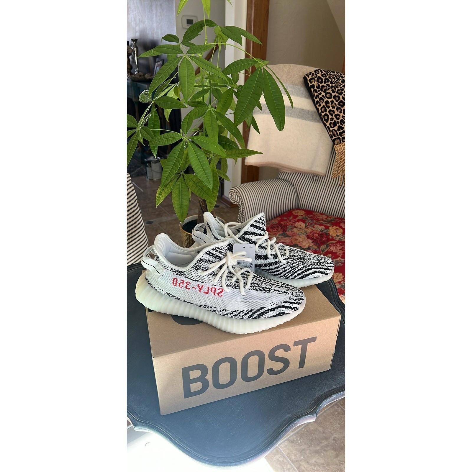 adidas Yeezy Boost 350 V2 "Zebra" White/Black Red SPLY-350 Sneakers US 8.5 w/ Bo