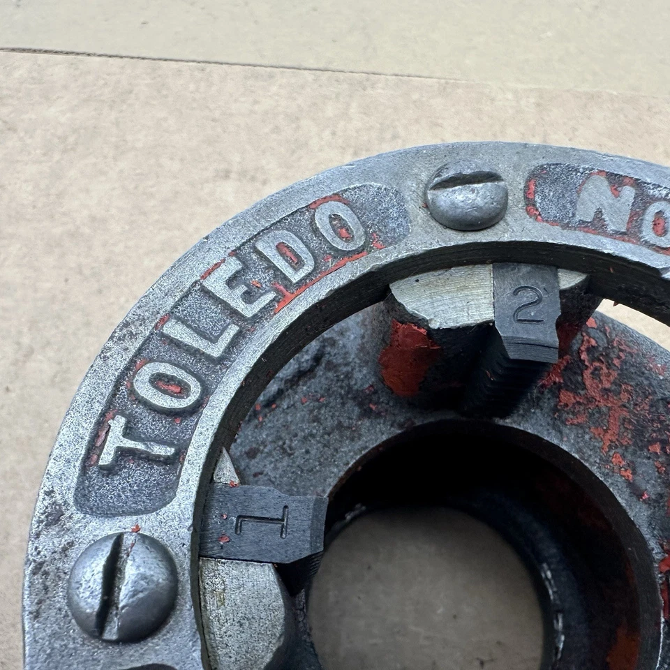 USED TOLEDO Made In USA #12 1-1/2" NPT DIE HEAD - DROP HEAD TYPE Nice Shape - Image 2 of 4