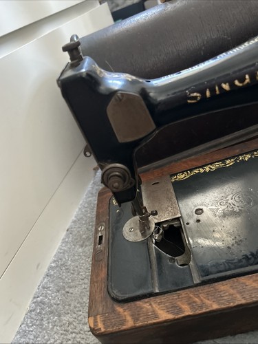 Vintage Singer Handkurbel Nähmaschine Nr.F45277640 mit Koffer und Schlüssel - Bild 3 von 20