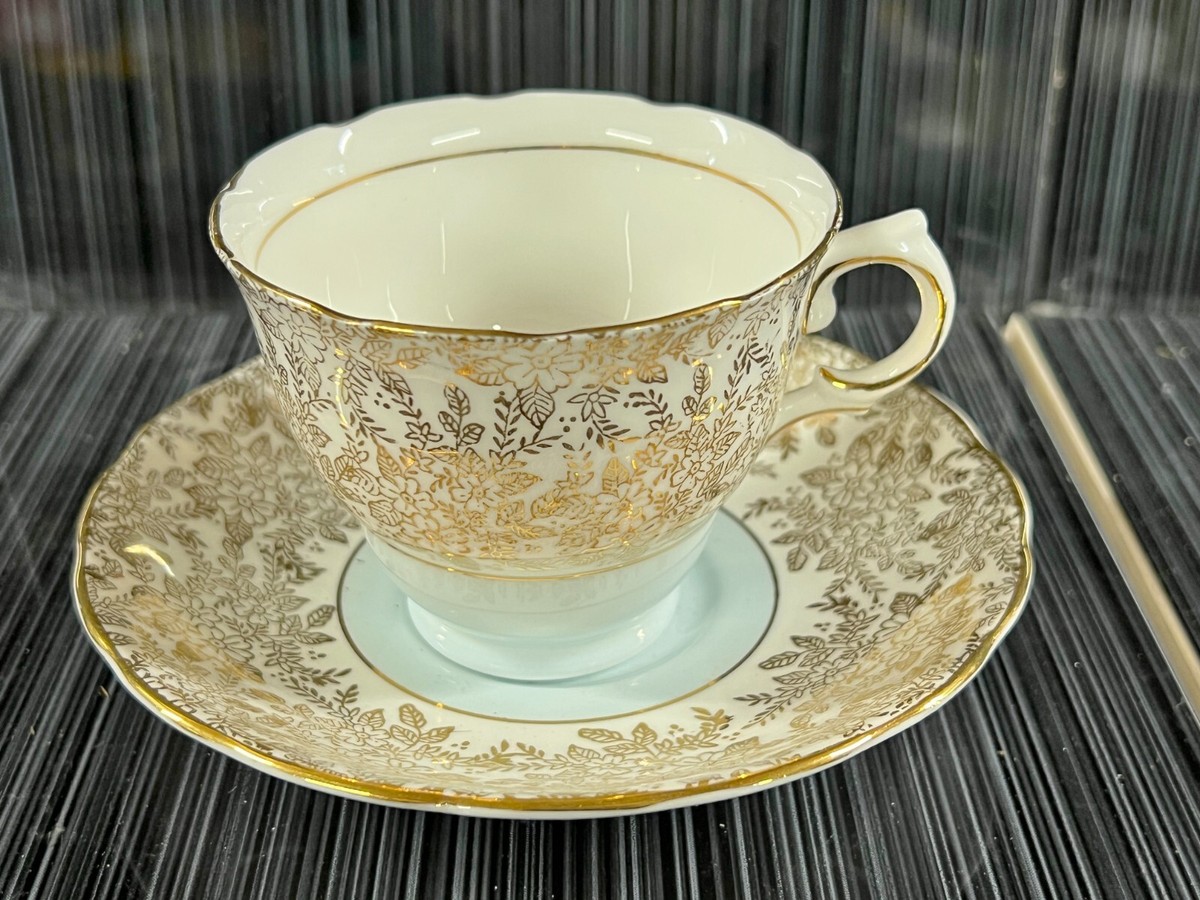 COLOLOUGH CHINA GOLD FLORAL BONE CHINA TEA CUP SAUCER SET FINE