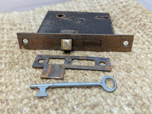 Antikes Innen Einsteckschloss, Stahltürknöpfe, Knaufplatten, Schließblech mit Schlüssel - Bild 3 von 11