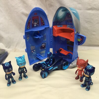PJ Masks 2 In 1 Headquarters Rocket Vehicle Playset Action Figures Catboy Romeo