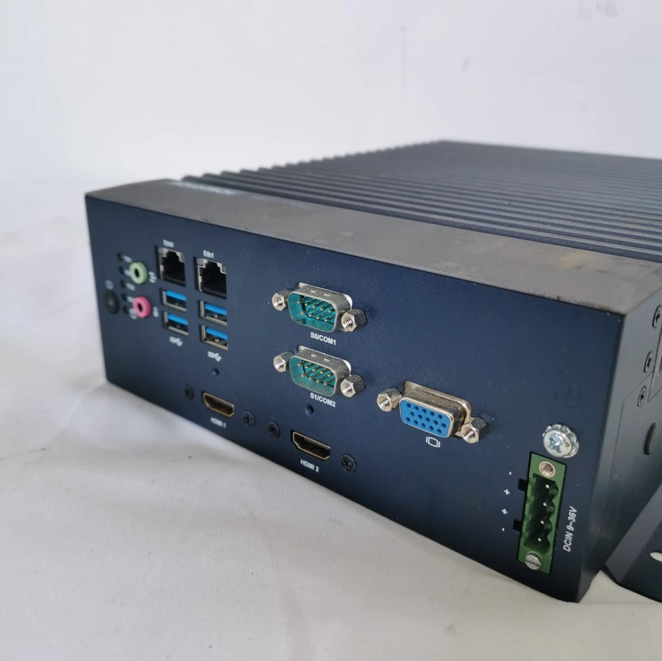 Advantech MIC-7700Q1807-T INDUSTRIAL FANLESS MINI PC WITHOUT PSU & TRANSFORMER - Image 3 of 4