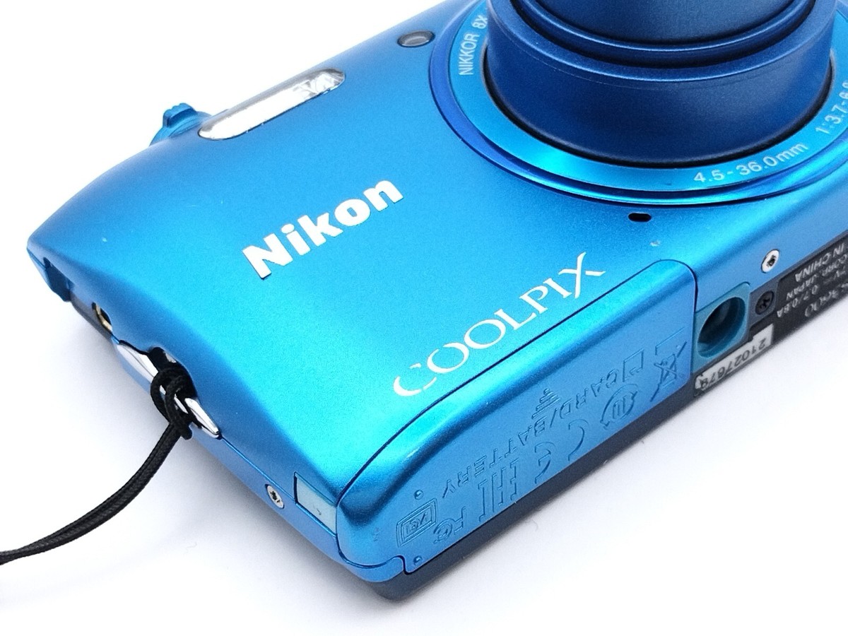 Nikon COOLPIX S3600 Blue 20.0MP 8x Compact Digital Camera SD Card dal Giappone