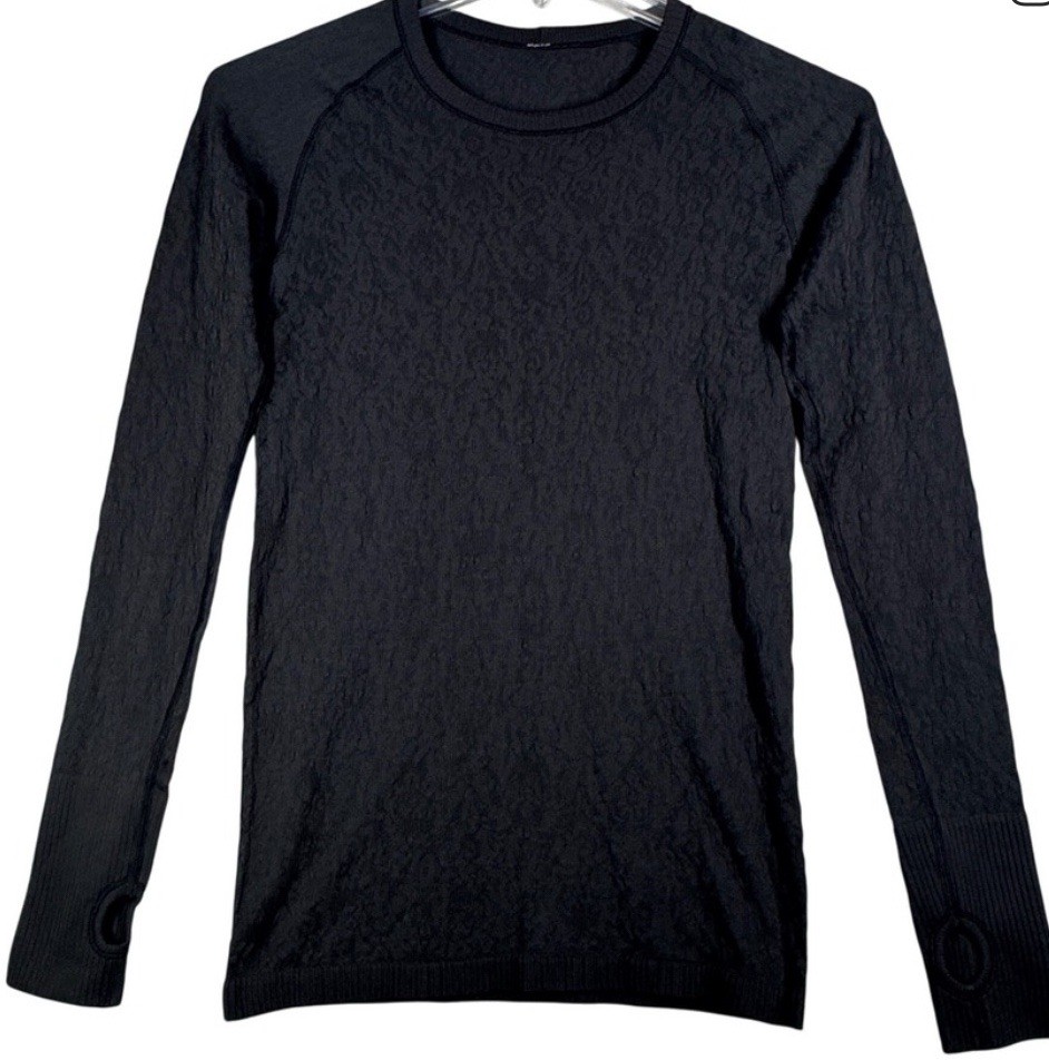 Lululemon Textured Pullover Workout Tip With Thum… - image 1