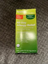 Amazon Basic Care 24 Hour Allergy Relief 10 mg - 300 Tablets Exp 3/2027
