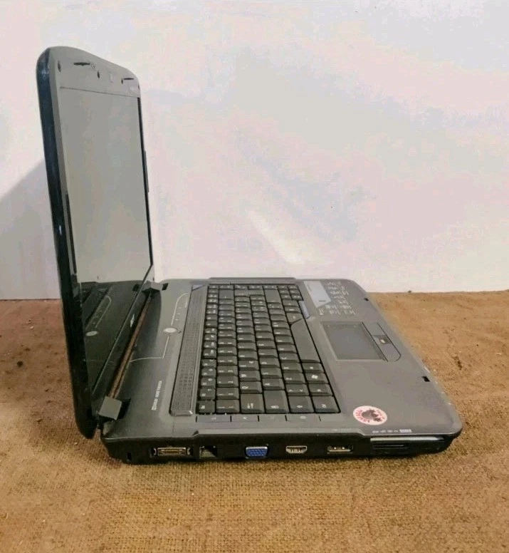 Computer PC Netbook Acer Aspire 5930G Intel Core2 Duo T5800 15,4" - Windows 10 - Immagine 4 di 4