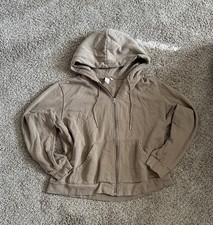 Stylish beige zip-up sweatshirt. Brand: H M Size: L