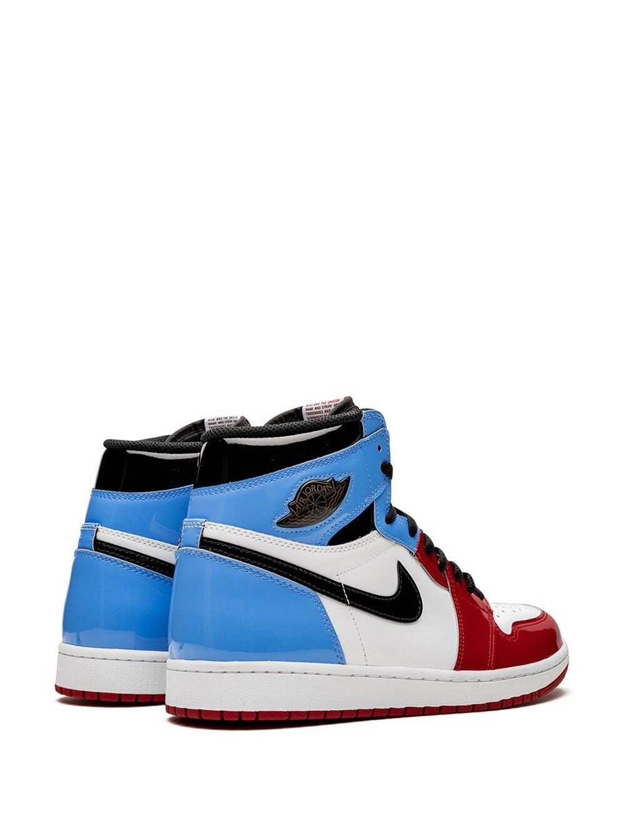 Nike Air Jordan 1 Retro High OG Fearless UNC Chicago CK5666