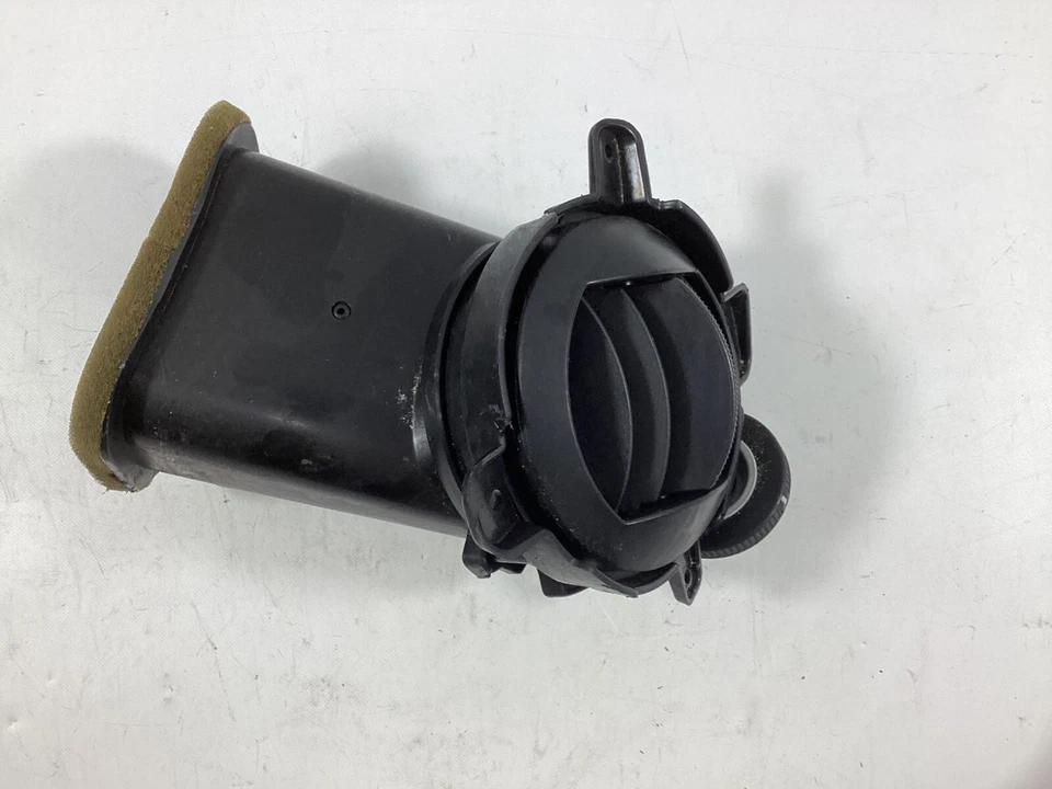 Tablero de piloto Honda 2009-2015 lado del pasajero derecho moldura de ventilación de aire 77550SZAA0 OEM. Foto 4 de 4