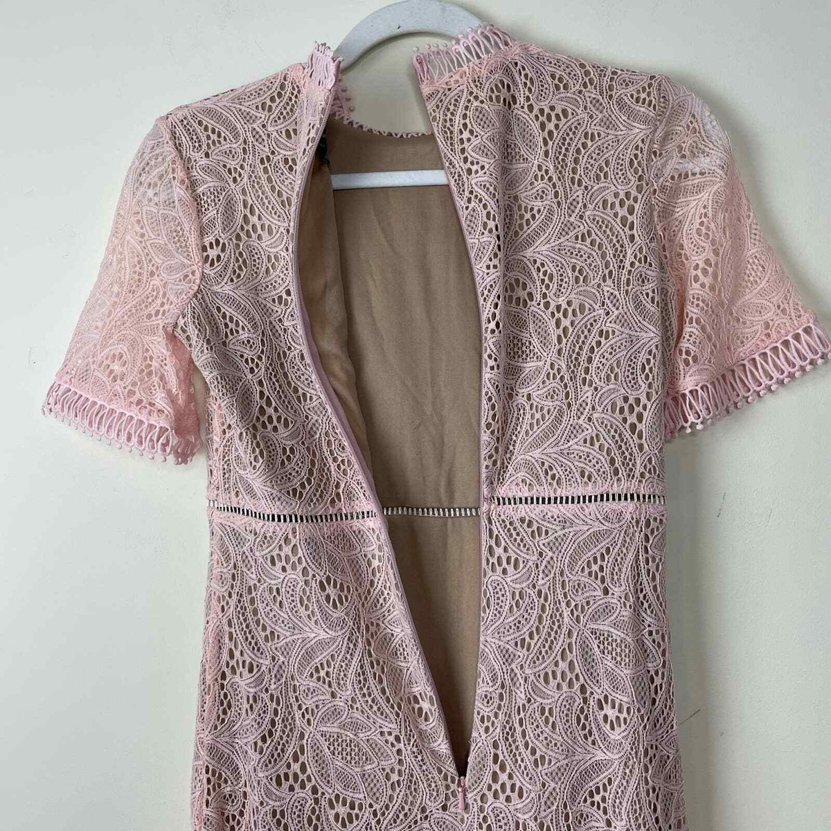 Bardot Theodora Lace Sheath Minidress Soft Pink Bardot Theodora Lace Sheath Minidress Soft Pink