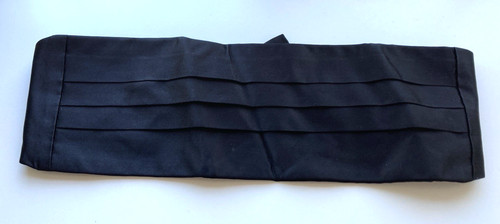 Neiman Marcus Men’s Black Cummerbund silk