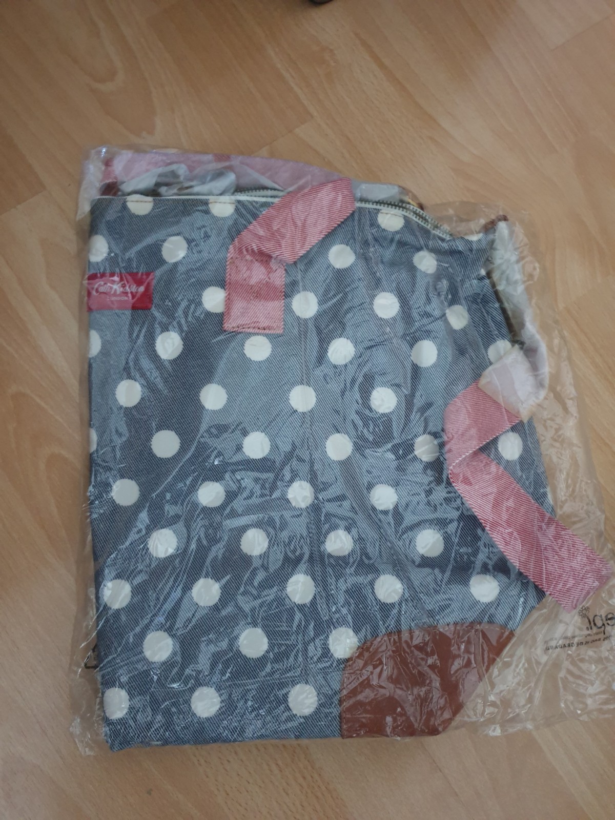Cath Kidston Blue Button Spot Twill Travel holdall with shoulder strap NEW/TAGS image 4
