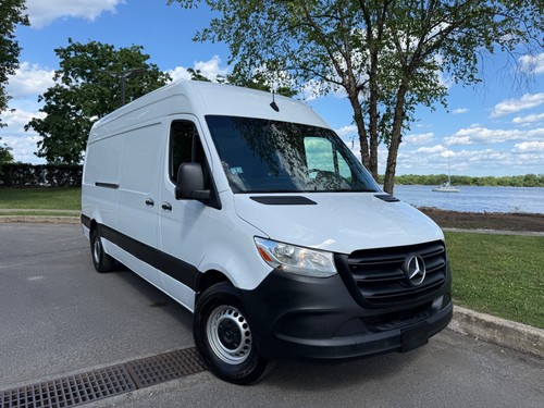 2022 Mercedes-Benz Sprinter 2500