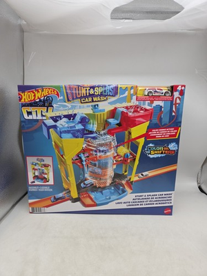#ad NIB Hot Wheels Stuntamp;Splash Car Wash Color Shifters Car Included FREE SHIP $54.99