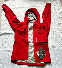 Norrona Falketind Gore-Tex Paclite Jacket W's Jester Red/True Red Gr. L