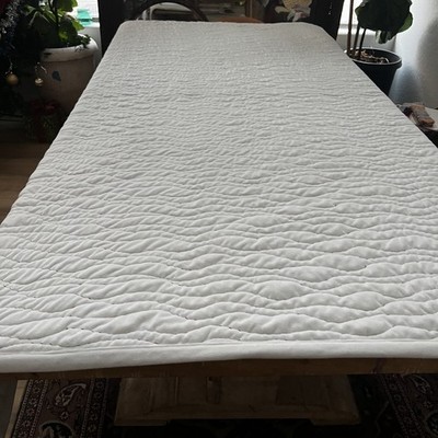 Koolaburra by UGG Squiggle Twin Kids Quilt White Velvet 66 x 86''
