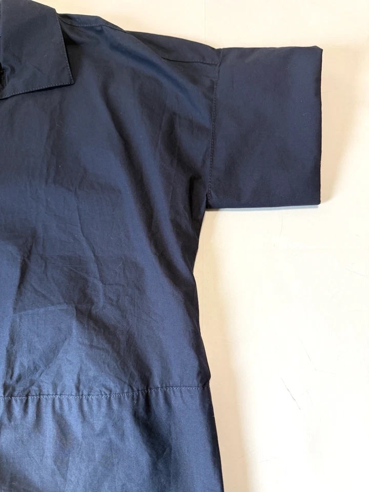 Top de popelina Banana Republic para mujer azul marino algodón cuello recortado manga puño talla L Foto 3 de 4