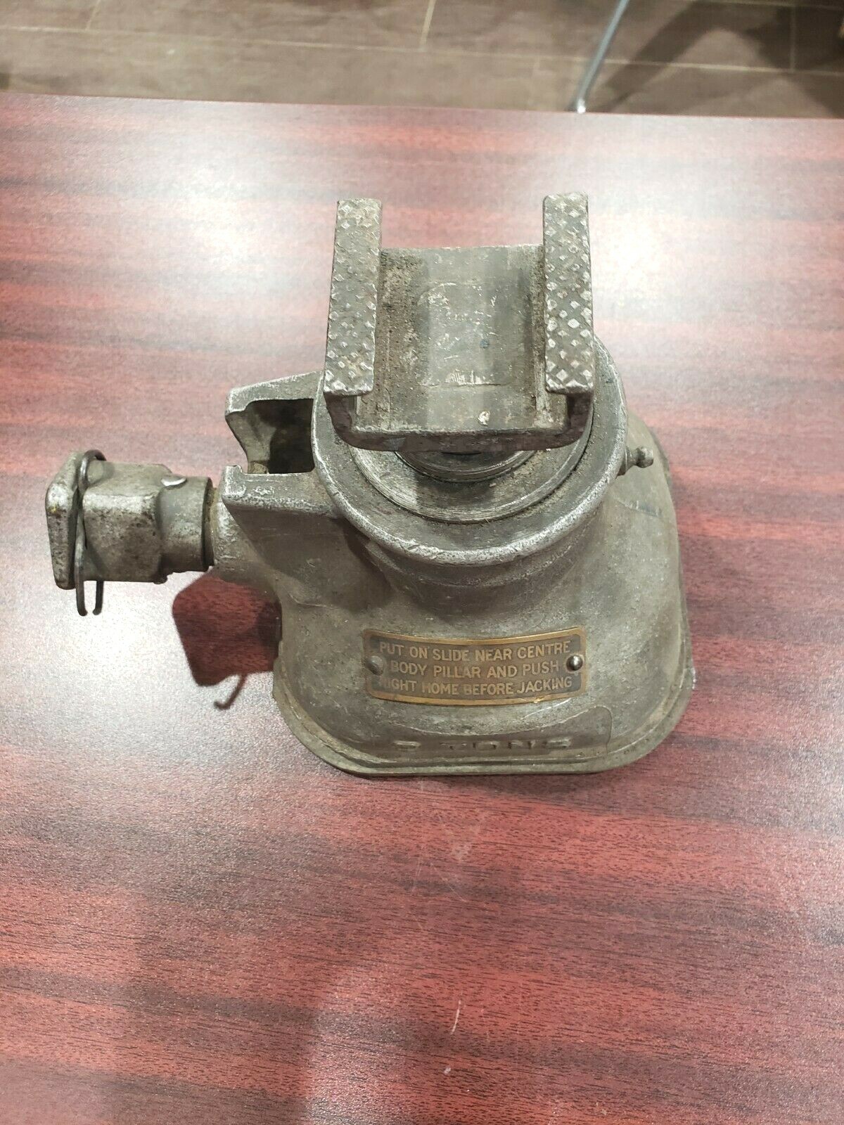 ROLLS-ROYCE BENTLEY DUNLOP NO 41 JACK