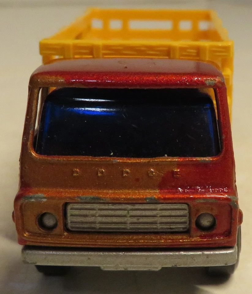1976 Cattle Truck Burnt Orange Yellow Blue Wind 71 Farm Matchbox Lesney Vintage - Image 3 of 4