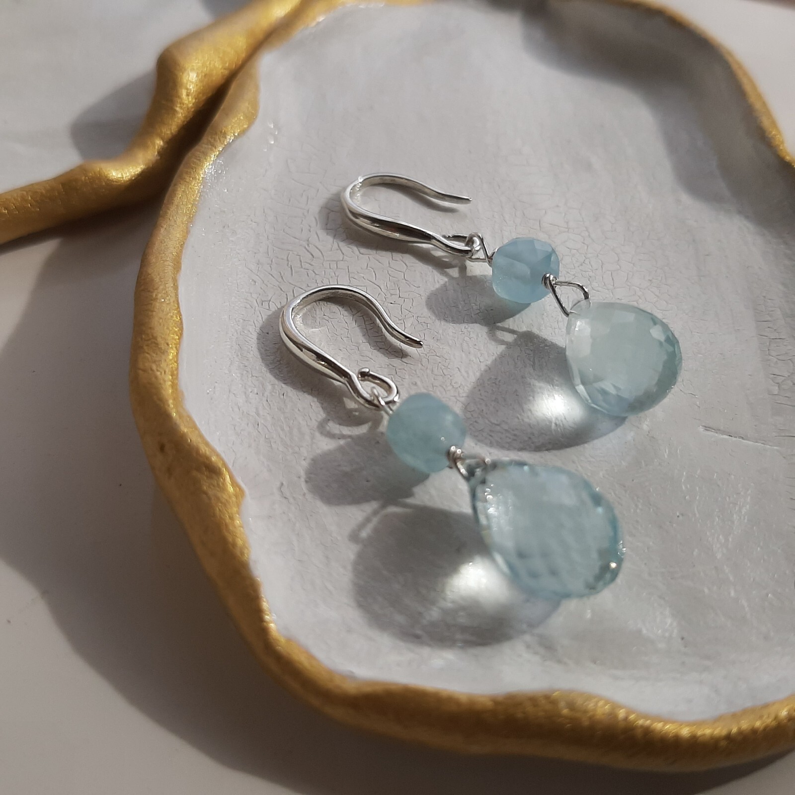 Boucles d'oreilles dormeuses argent 925 pierre précieuse aigue-marine bleue