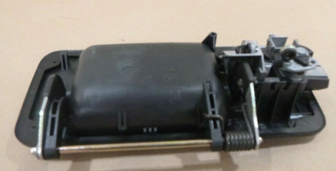 MERCEDES BENZ A9417600559 RIGHT DOOR HANDLE FOR ACTROS ATEGO 