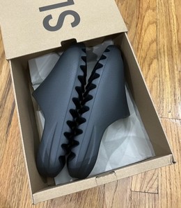 Yeezy Slide Onyx Size 10 | eBay