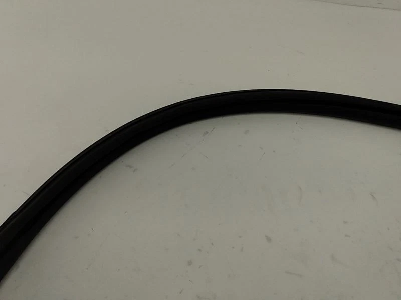 Moldura exterior superior delantera izquierda Saab 9-2x 05-06 Subaru WRX 04-07 Foto 4 de 4