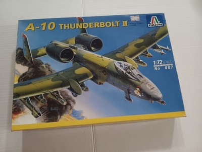 1997 Italeri 1/72 A-10 Thunderbolt II Plastic Kit 087 Open Box Contents Complete