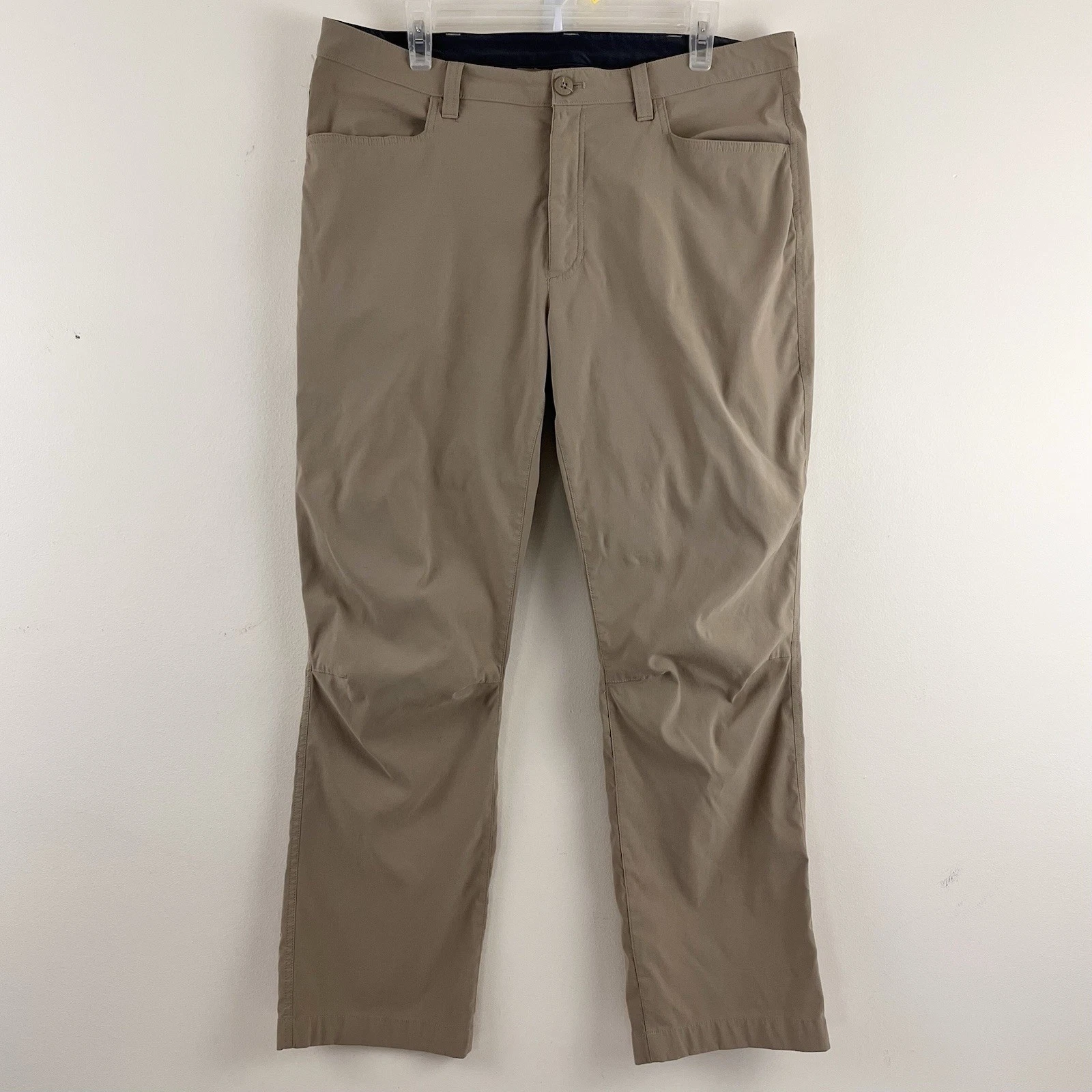 Eddie Bauer Tech Pants Mens 36x30 (29) Beige Stretch Cargo Hybrid Chino 0431