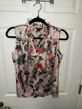 Banana Republic Pink Floral Print Sleeveless Blouse In Size S-EUC