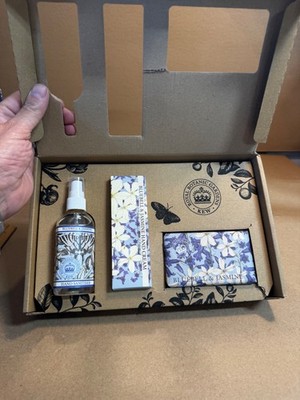 Sanwa English Soap Company KEW GARDEN Luxury Hand Cream Bluebell & Jasmine
