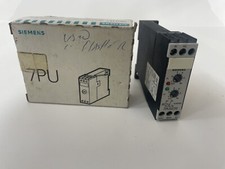 SIEMENS 7PU5220-1AJ20 Time Relay 0,6-6s. 