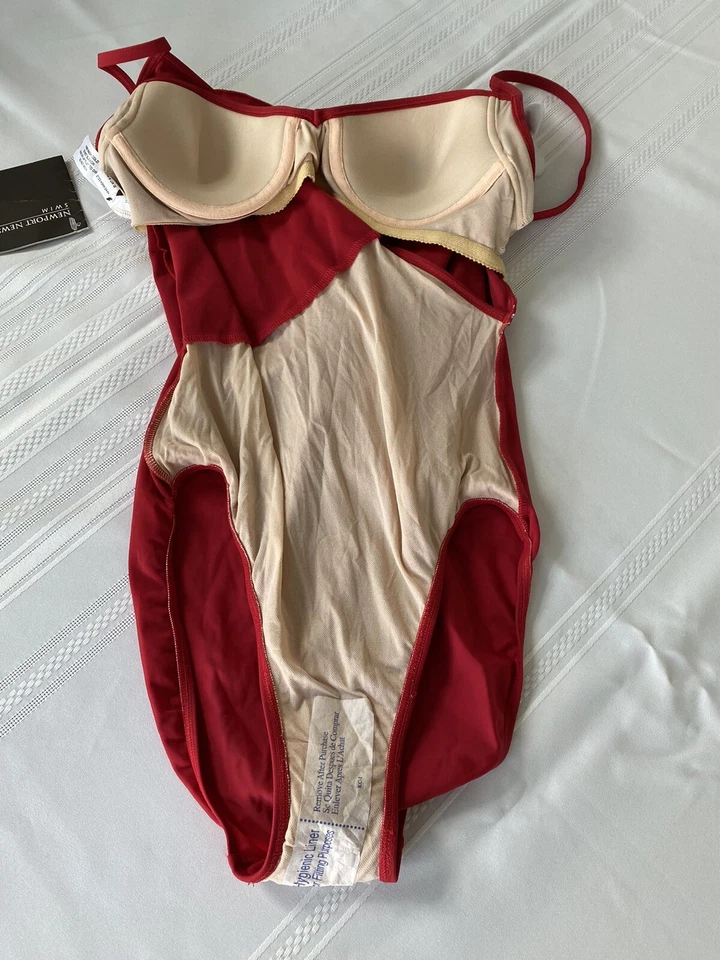 Newport News Sz 8 Red 1 Pce UW Padded Cup Swimsuit NWT  - Image 4 of 4