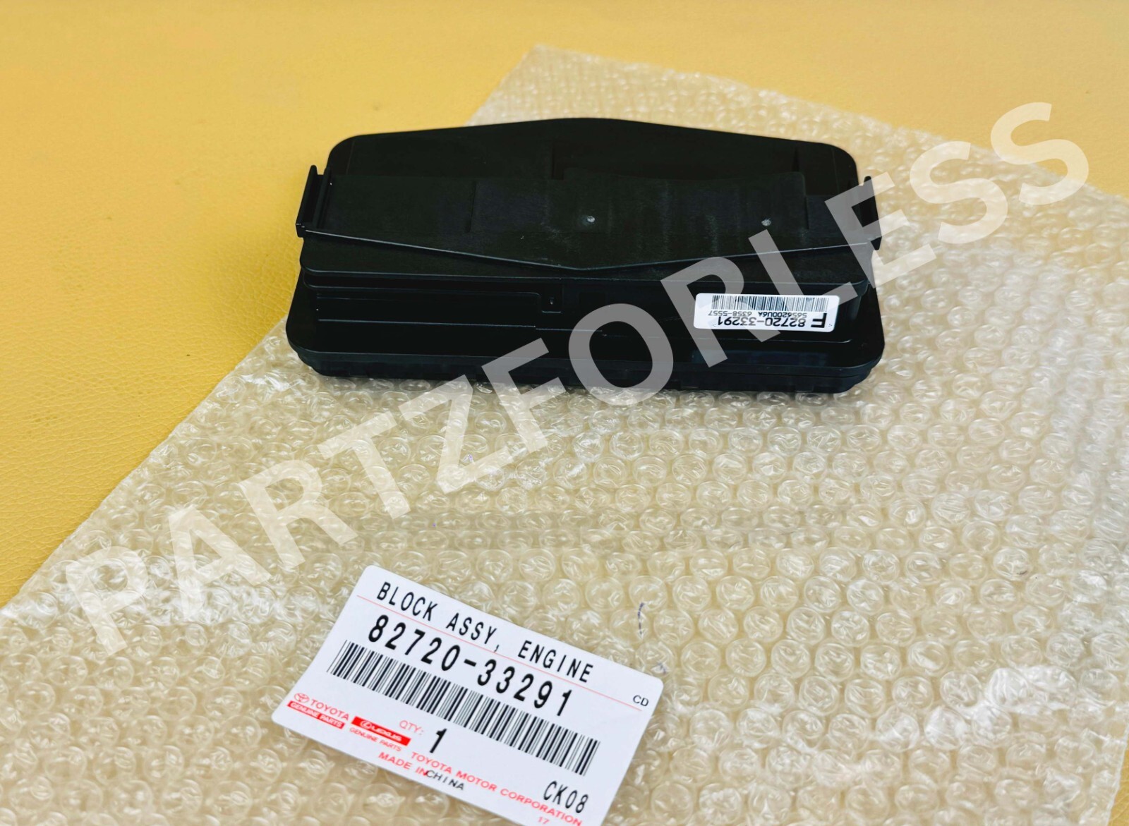 82720-33291 TOYOTA GENUINE BLOCK ASSY, ENGINE ROOM JUNCTION