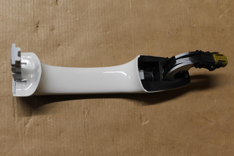 NEW VW TIGUAN AD FRONT RIGHT DOOR EXTERIOR HANDLE 510837206LGRU