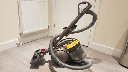 Dyson DC39 Multi Floor \u0026 1 Year 