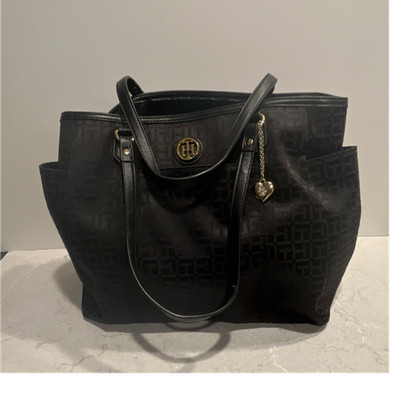 Tommy Hilfiger Logo Tote Handbag with Bag Charm Double Handles Black