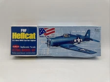 New Vintage Guillow's F6F Hellcat US Navy WW2 Carrier Fighter Flying Model Kit