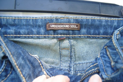 Underground Soul Junior Girls Distressed Denim Shorts Size 0 - Picture 4 of 8
