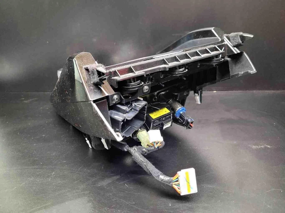 ✅ 2019 KIA FORTE Front Console Floor With Wireless Charger OEM - Image 3 of 4