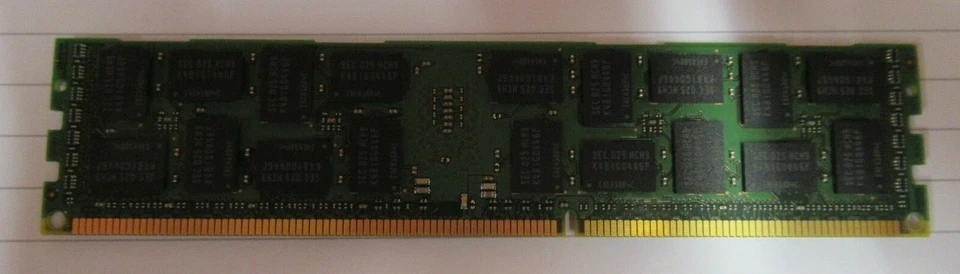 Samsung M393B5170FH0-CH9 4GB PC3-10600 DDR3-1333MHz ECC CL9 240P Memory - Image 2 of 3