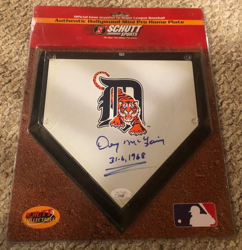DENNY McCLAIN Autographed/Signed DETROIT TIGERS SCHUTT 10" Mini Home Plate JSA - Picture 3 of 4