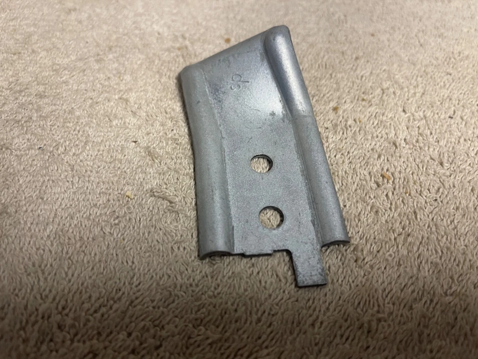 NOS FORD D8BZ-16828-A 1978-83 FAIRMONT MERCURY ZEPHYR HOOD ROD RETAINER - Image 4 of 4