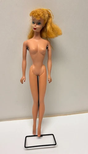 Vintage Mattel 1960 Ponytail Barbie rare #4 under-painted face, pearl earrings