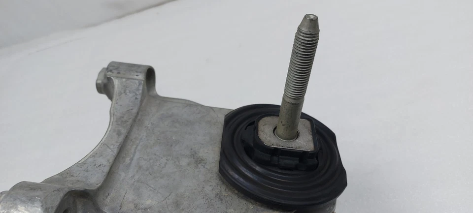 2020-2023 Lincoln Aviator 3.0L Left Side Engine Mount Insulator Motor L1MZ6038J - Image 4 of 4