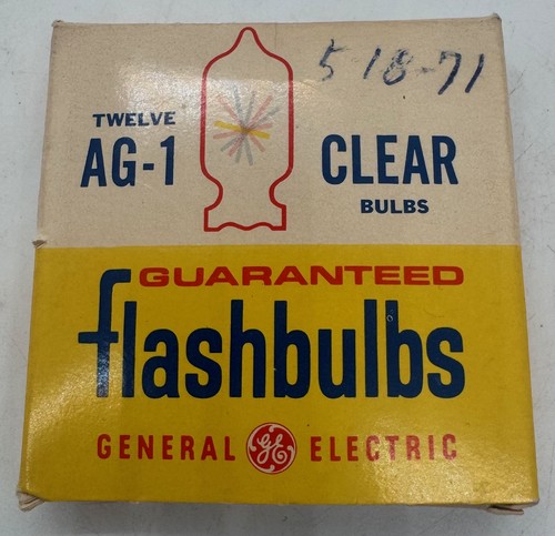 Vintage GE AG-1 Flashbulbs Box General Electric Camera Flash Bulbs